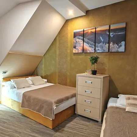 Angella Kop Konaci Apartment *