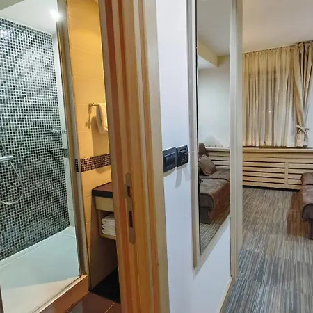 Angella Kop Konaci Apartment *
