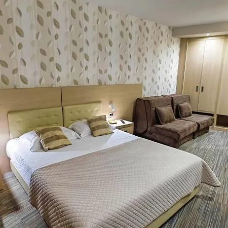 Angella Kop Konaci Apartment *